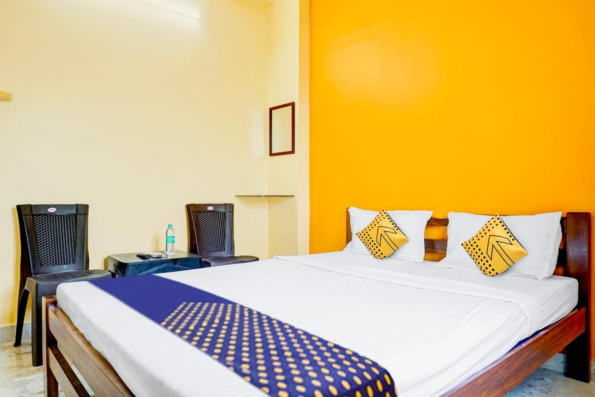Spot On Hotel Shree Samarth Lodging Kolhapur Exterior foto